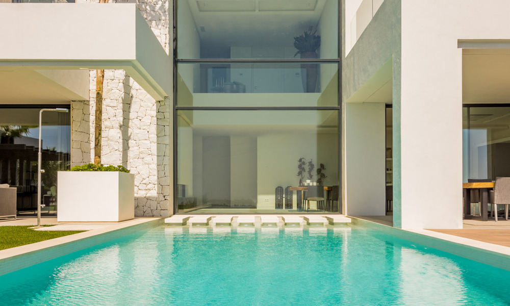 Ready to move in Modern Contemporary Villa near Golf with Sea Views for sale in Benahavis - Marbella 33942