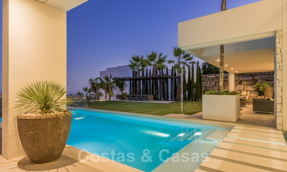 Ready to move in Modern Contemporary Villa near Golf with Sea Views for sale in Benahavis - Marbella 33953