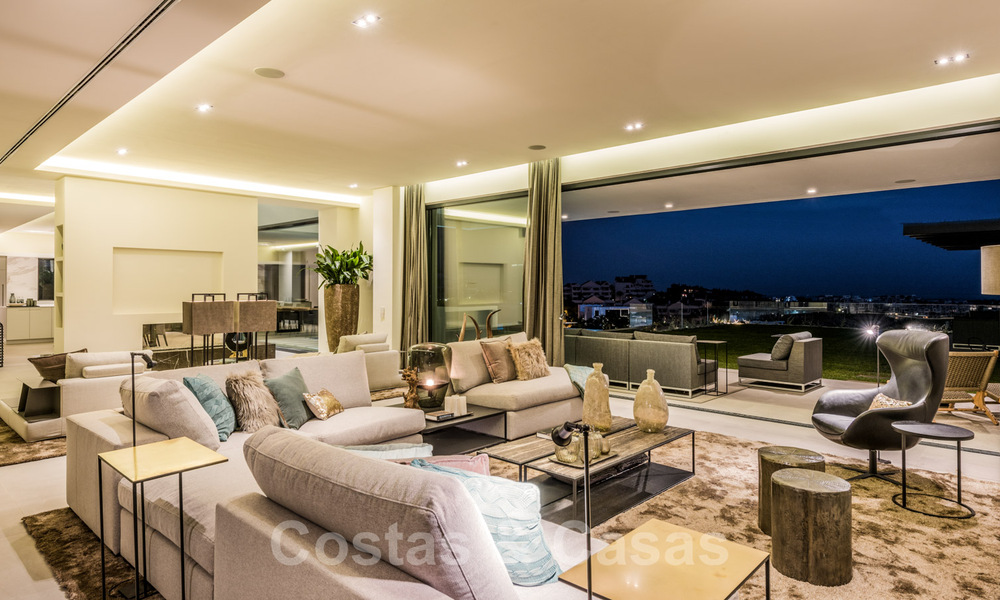 Ready to move in Modern Contemporary Villa near Golf with Sea Views for sale in Benahavis - Marbella 33958