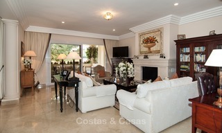 Frontline golf, luxurious Apartment for sale in Nueva Andalucia - Marbella 2577 