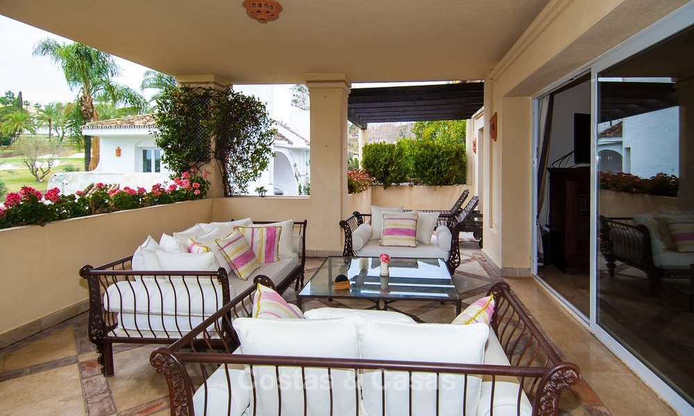 Frontline golf, luxurious Apartment for sale in Nueva Andalucia - Marbella 2582
