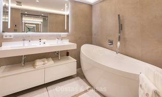 Frontline golf, modern, spacious, luxury penthouse for sale in Nueva Andalucia - Marbella 2556 