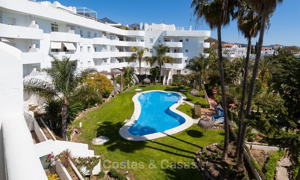 Apartment for sale with sea view on the Golden Mile at walking distance from the beach and Marbella center 2631