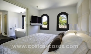 Renovated villa for sale in a Contemporary style, near the beach in Los Monteros, Marbella 2662 