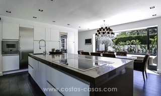 Renovated villa for sale in a Contemporary style, near the beach in Los Monteros, Marbella 2677 