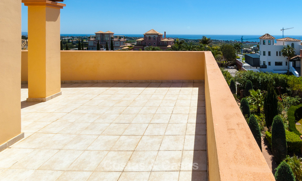 Luxury Penthouse Apartment for Sale in a Five Star Golf Resort on the New Golden Mile in Benahavis - Marbella 3086