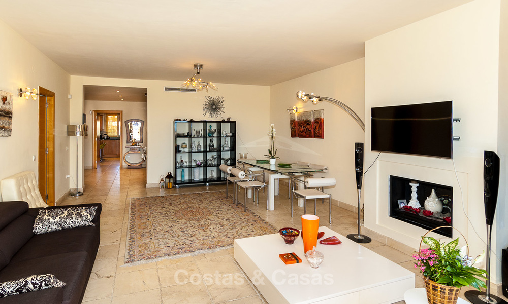 Luxury Penthouse Apartment for Sale in a Five Star Golf Resort on the New Golden Mile in Benahavis - Marbella 3061
