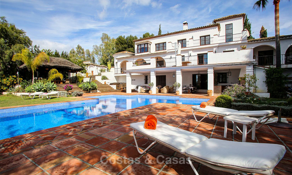 Spacious villa for sale on the Golden Mile in Marbella 3346