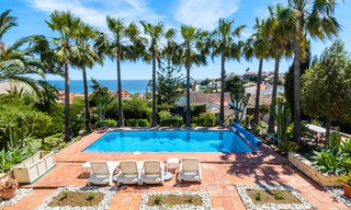 Villa to Be Renovated For Sale in Estepona, Costa del Sol, With Stunning Sea Views and Near The Beach 3188 