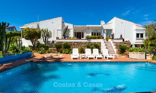 Villa to Be Renovated For Sale in Estepona, Costa del Sol, With Stunning Sea Views and Near The Beach 3195 