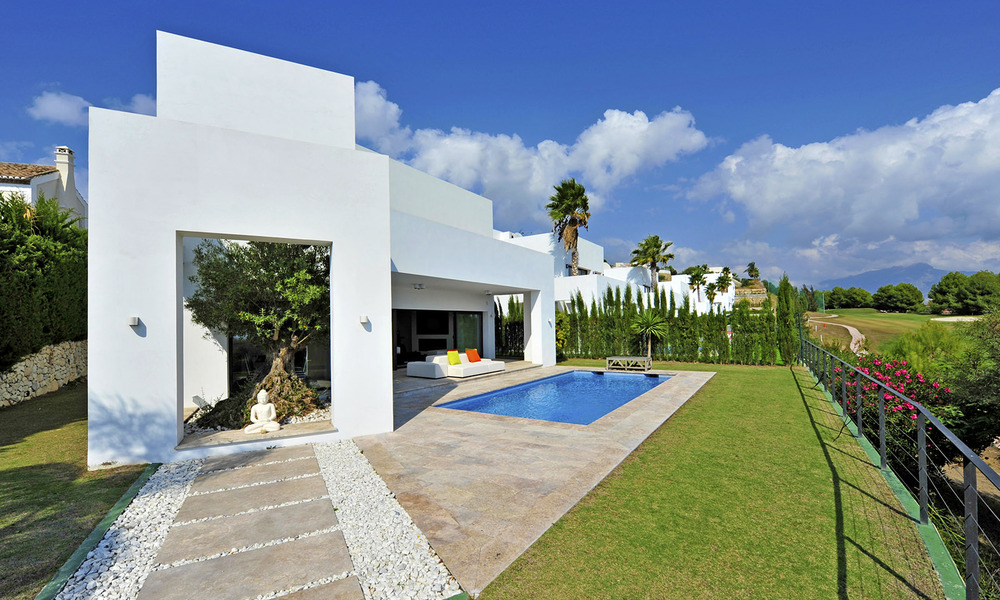 Contemporary luxury Frontline Golf with Sea Views Villas for sale, Marbella - Benahavis 30445