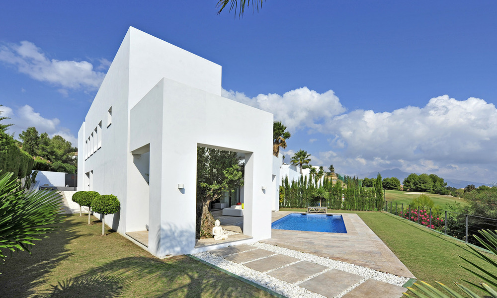 Contemporary luxury Frontline Golf with Sea Views Villas for sale, Marbella - Benahavis 30446