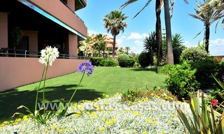 Delightful garden flat for sale in a luxurious, sought after beach front complex, Marbella - Puerto Banus 3419 