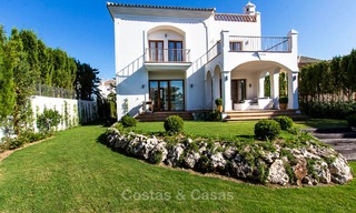 Ready to move in new villa for sale, first line golf in a gated golf resort, New Golden Mile, Marbella - Estepona 3531 
