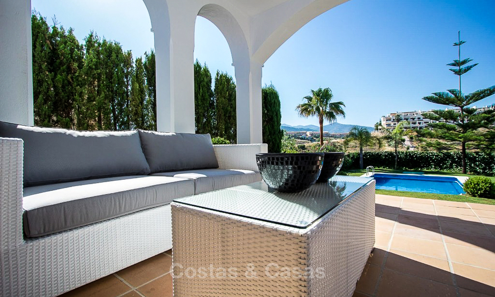 Ready to move in new villa for sale, first line golf in a gated golf resort, New Golden Mile, Marbella - Estepona 3536
