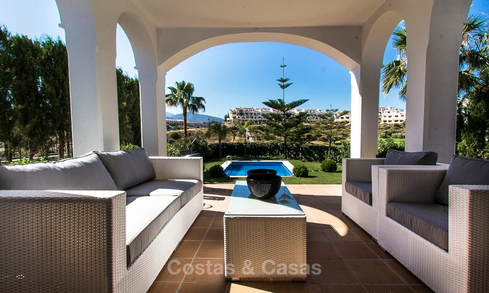 Ready to move in new villa for sale, first line golf in a gated golf resort, New Golden Mile, Marbella - Estepona 3538