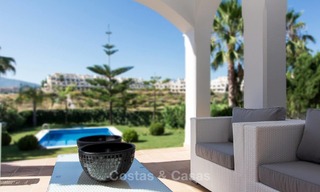 Ready to move in new villa for sale, first line golf in a gated golf resort, New Golden Mile, Marbella - Estepona 3539 