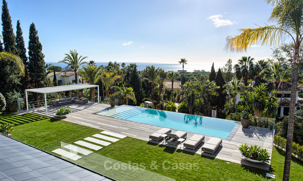 Attractive and spacious renovated luxury villa with majestic sea views for sale, Marbella East 3573