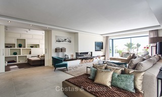Attractive and spacious renovated luxury villa with majestic sea views for sale, Marbella East 3583 