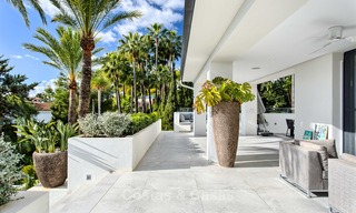 Attractive and spacious renovated luxury villa with majestic sea views for sale, Marbella East 3590 