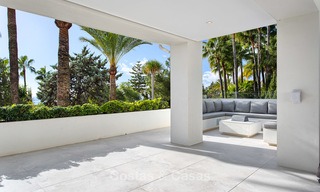 Attractive and spacious renovated luxury villa with majestic sea views for sale, Marbella East 3592 
