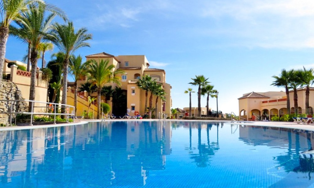 Luxury apartment for sale first line golf resort in Marbella - Estepona 3653