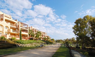 Luxury apartment for sale first line golf resort in Marbella - Estepona 3661 
