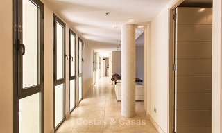 Luxury modern and spacious apartment for sale in a 5 star golf resort on the New Golden Mile in Benahavis - Marbella 3691 