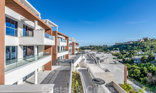 New, modern apartments for sale in a sought after area of Benahavis - Marbella. Key ready. 32397 