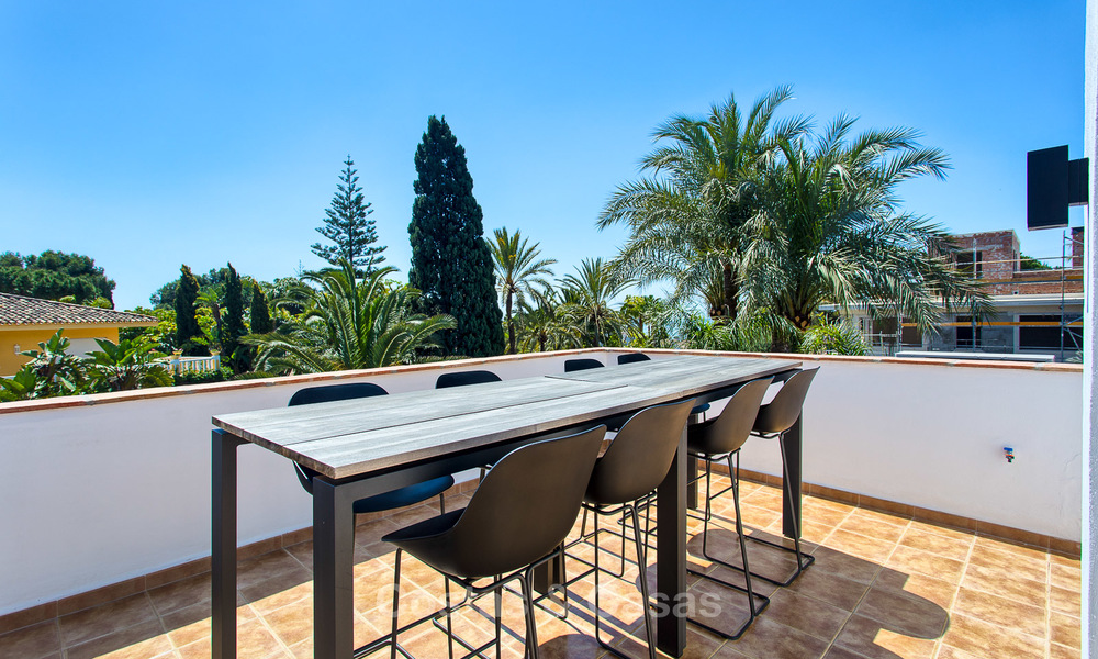 Recently renovated beach side luxury villa for sale in Los Monteros, East Marbella 4058