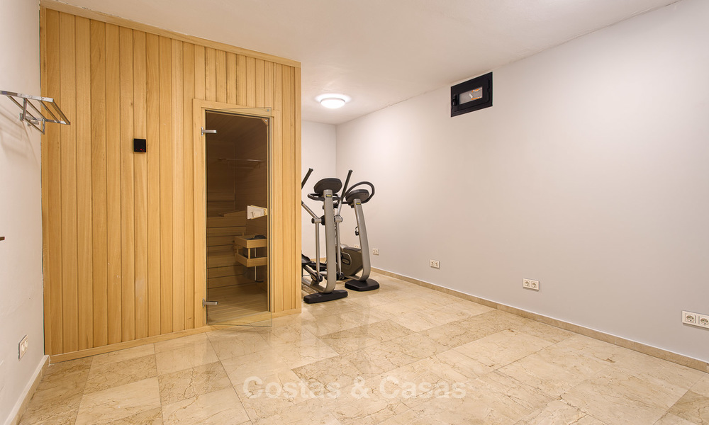 Recently renovated beach side luxury villa for sale in Los Monteros, East Marbella 4059