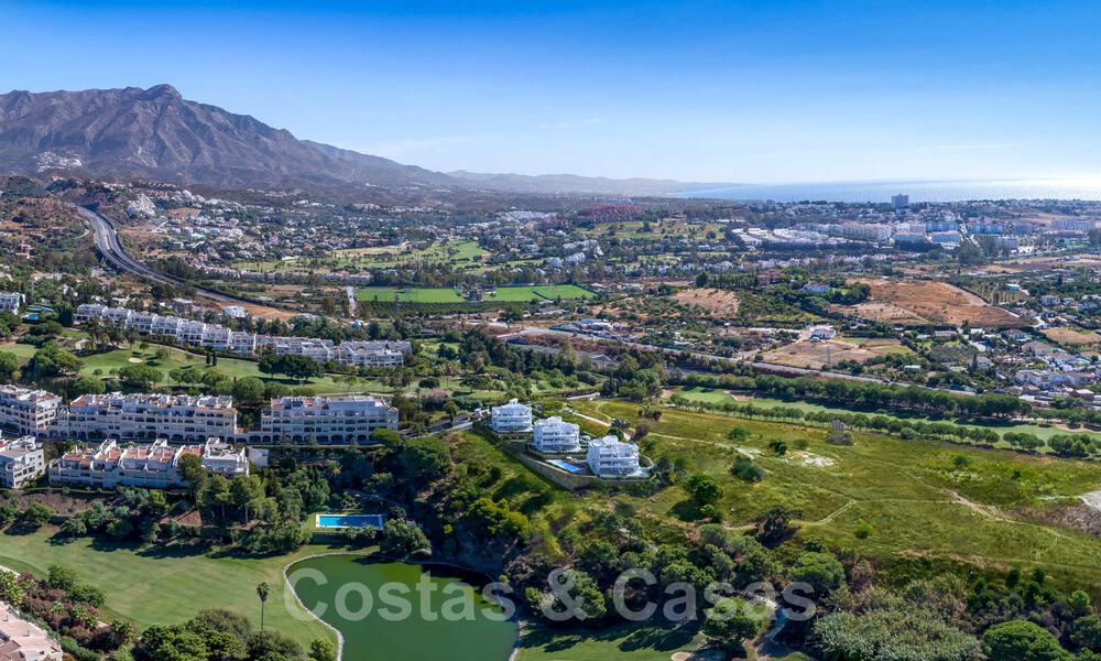 Exclusive new apartments for sale in an upscale golf resort in Benahavis - Marbella. Ready. Last unit - Penthouse! 33238