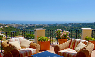 Exclusive villa for sale, with sea views, in a gated resort in Marbella - Benahavis 22381 
