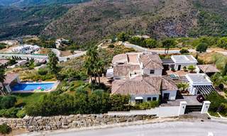 Exclusive villa for sale, with sea views, in a gated resort in Marbella - Benahavis 22387 