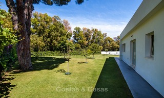 Modern villa for sale near the beach and frontline golf in Marbella - Estepona 4282 