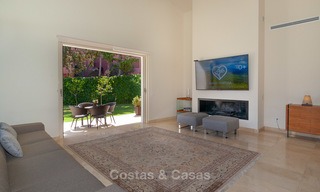 Modern villa for sale near the beach and frontline golf in Marbella - Estepona 4287 