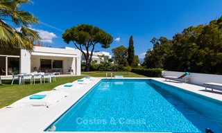 Modern villa for sale near the beach and frontline golf in Marbella - Estepona 4310 