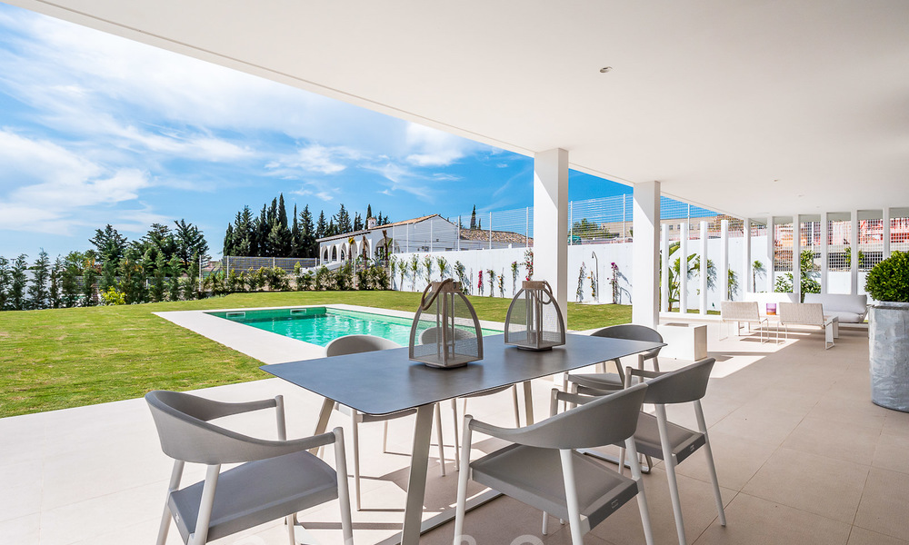 Delightful modern-contemporary villas for sale in a new boutique project between Estepona and Marbella 19704