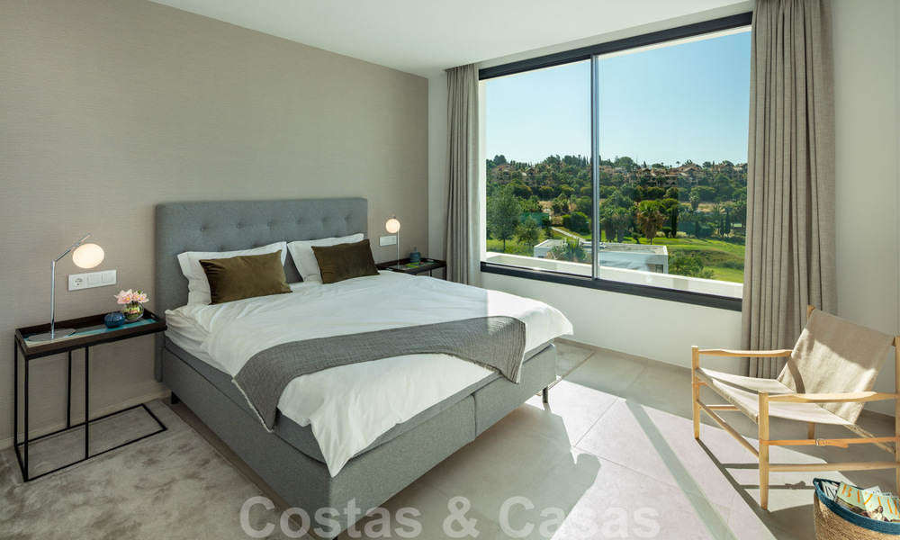 Brand new modern luxury villas for sale in a boutique development on the golf course on the New Golden Mile, Marbella - Estepona. Ready to move in. 32928