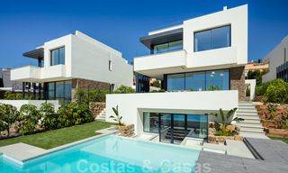 Brand new modern luxury villas for sale in a boutique development on the golf course on the New Golden Mile, Marbella - Estepona. Ready to move in. 32940 