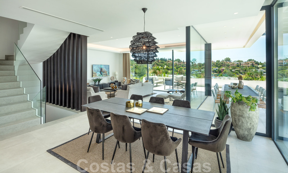 Brand new modern luxury villas for sale in a boutique development on the golf course on the New Golden Mile, Marbella - Estepona. Ready to move in. 32943