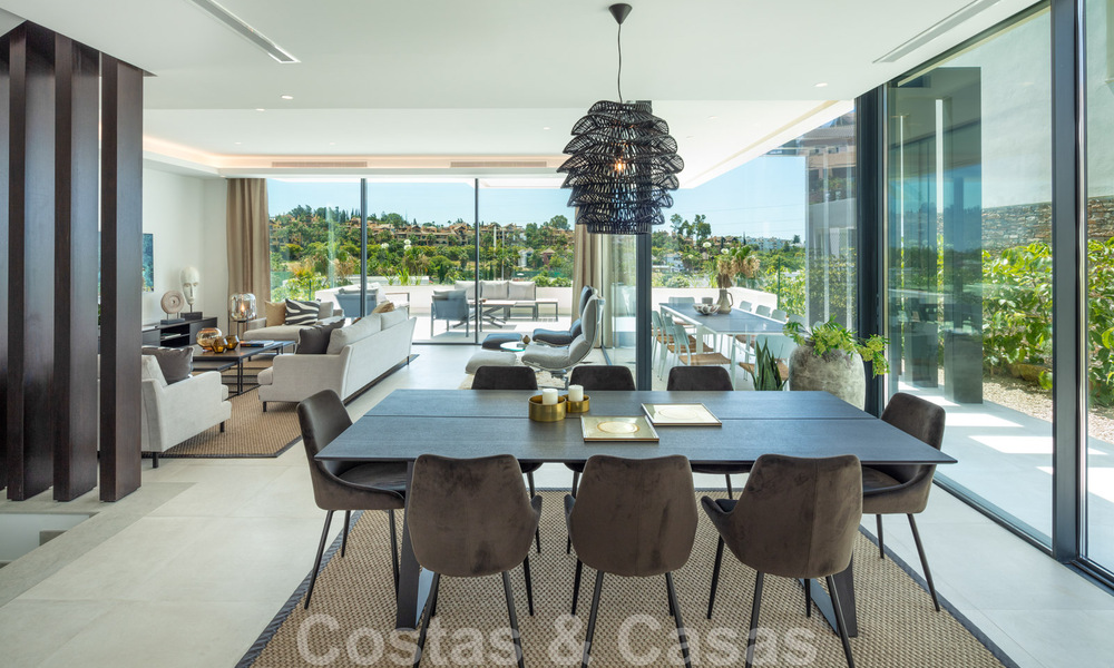 Brand new modern luxury villas for sale in a boutique development on the golf course on the New Golden Mile, Marbella - Estepona. Ready to move in. 32944