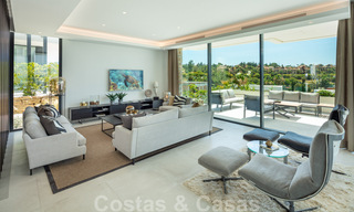 Brand new modern luxury villas for sale in a boutique development on the golf course on the New Golden Mile, Marbella - Estepona. Ready to move in. 32945 