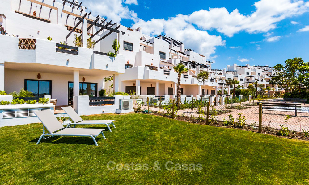 Mediterranean golf apartments for sale in a golf resort with sea views between Marbella and Estepona 4483