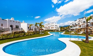 Mediterranean golf apartments for sale in a golf resort with sea views between Marbella and Estepona 4492 