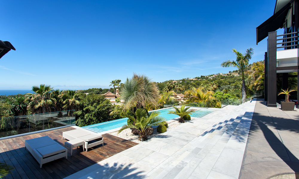 Very exclusive and majestic modern design villa with stunning sea views for sale, Golden Mile, Marbella 4526