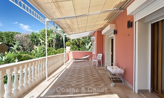 High end classical style luxury villa with sea views for sale on the Golden Mile, Marbella. 4608 