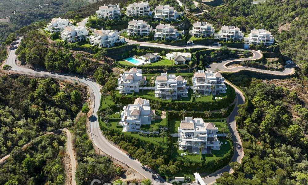 Modern luxury apartments for sale in a new development with spectacular sea views in Benahavis, Marbella 804262