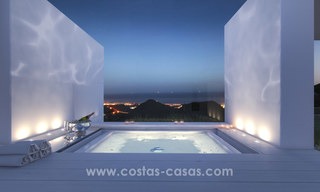 Modern-contemporary luxury apartments with breath taking sea views for sale, short drive to Marbella center 4904 