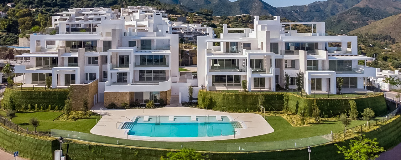Luxurious, contemporary garden apartment with sea views for sale in a boutique complex near Marbella town